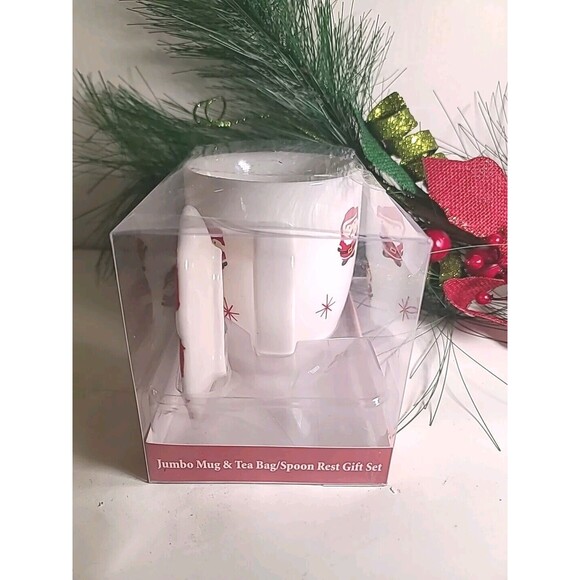 NWT Kringle's Kitchen Gift Set Coffee  16 Oz Mug Spoon Rest Christmas Santa Xmas - Picture 2 of 7